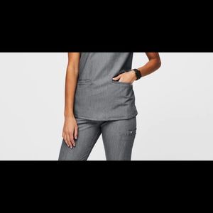 Figs Graphite Scrub Set (Casma Top and Yola Skinny Pants)